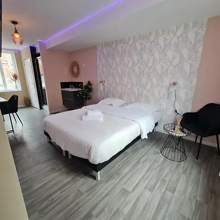 Apartment Ng Suitehome - Lille I Centre I 121 - Pastel - Netflix - Wifi